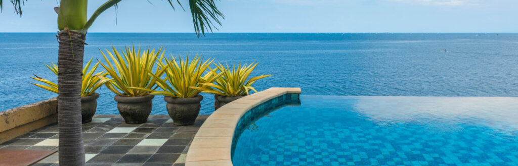 best beach clubs in bali - infinity pool bali