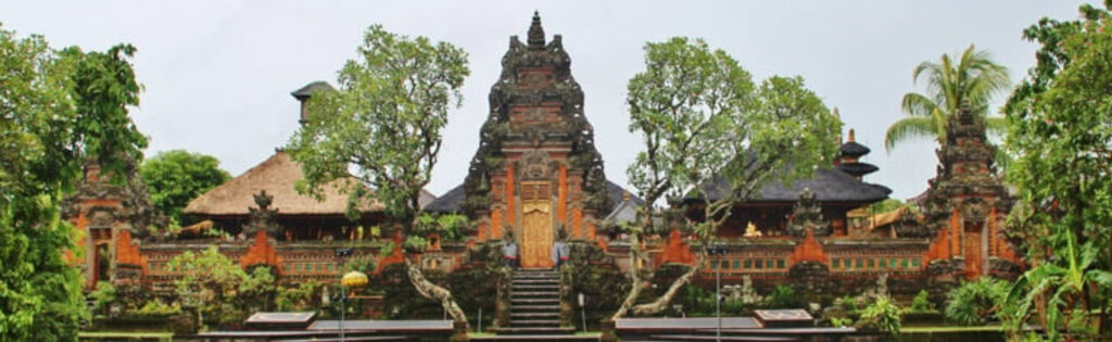 Bali vs Phuket - Balinese hindu temples