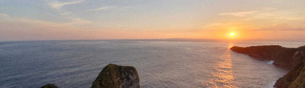 Places to Watch the Sunset in Bali - Balinese sunset from clifftop