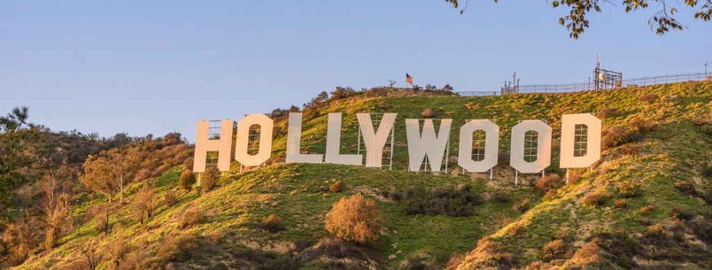 Best Luxury Hotels in Los Angeles - Hollywood sign