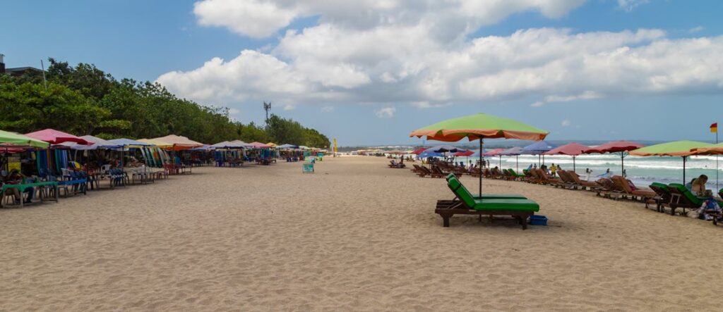 Kuta vs Canggu - Kuta Beach bars