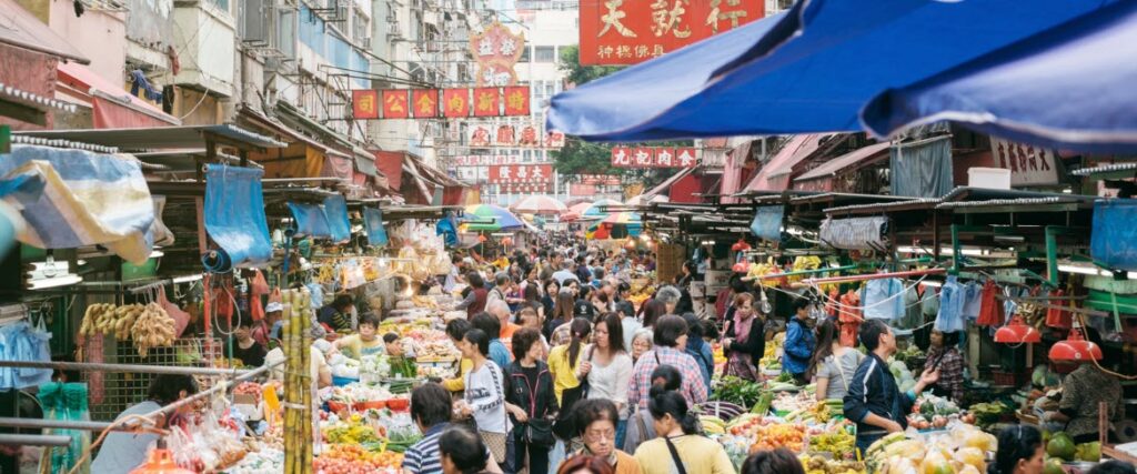 ways to spend one day in Hong Kong - Hong Kong Market