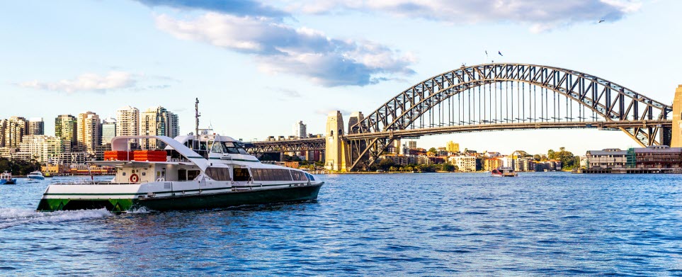 ways to spend one day in Sydney - ferry on harbour