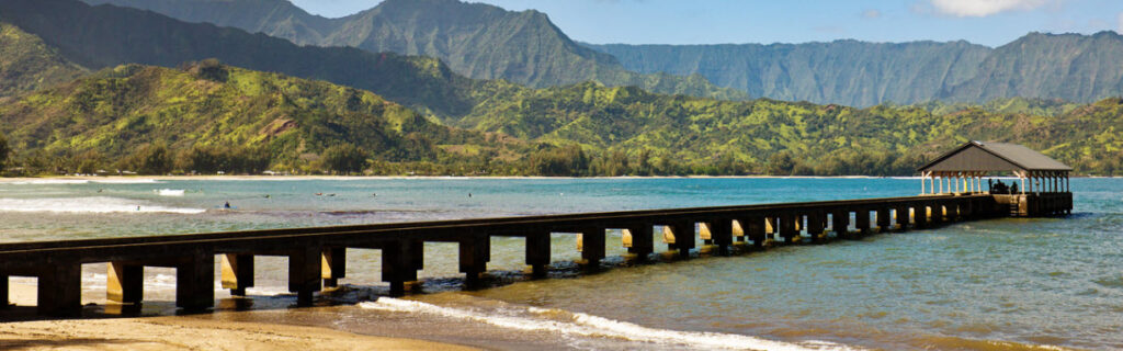 Best Beaches In Hawaii For Surfing - Hanalei Bay, Kauai