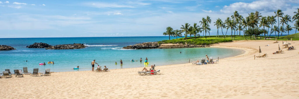 Best Hotels in Hawaii for Families - family beach