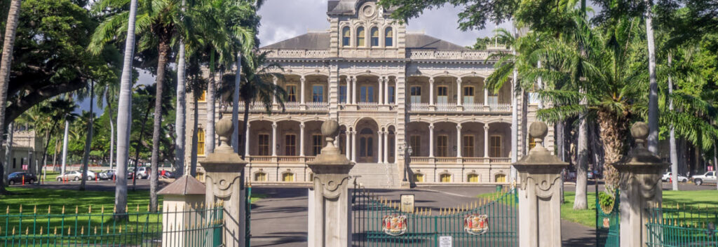 Best Things To Do On Oahu For Free - Iolani Palace