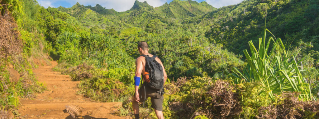 Best hiking trails in hawaii - Kalalau Trail Kauai