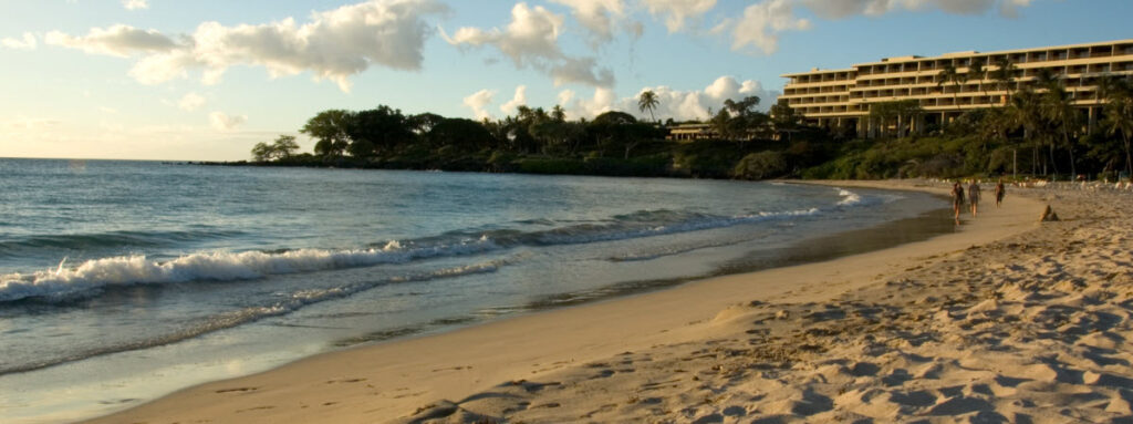 Best Beaches in Hawaii for Swimming - Mauna Kea Beach