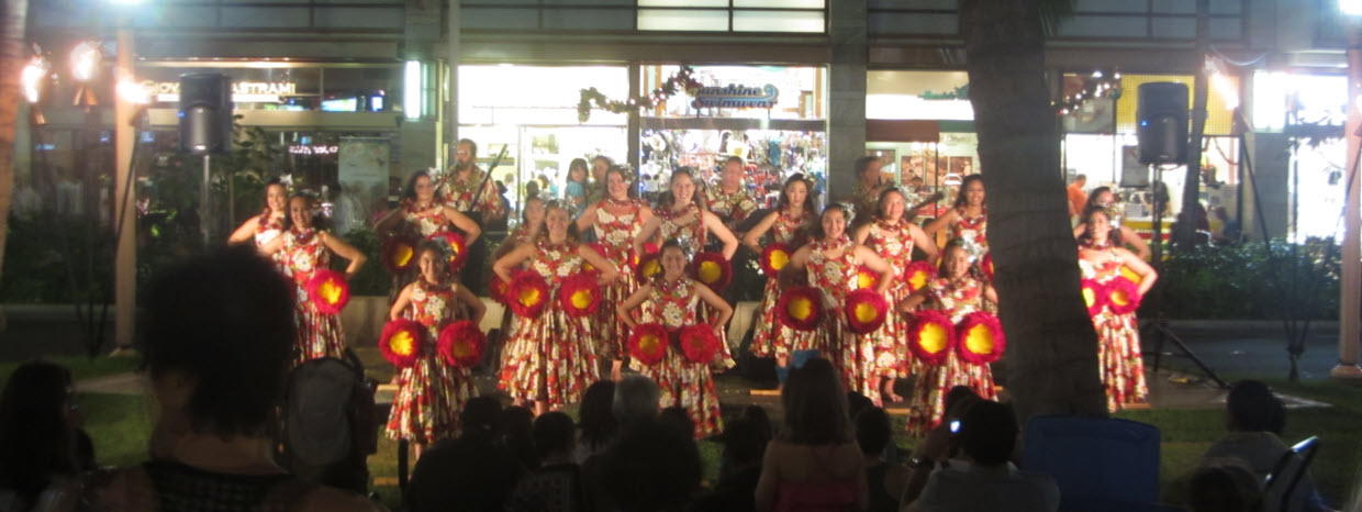 best things to do in Hawaii at Christmas - Christmas dance