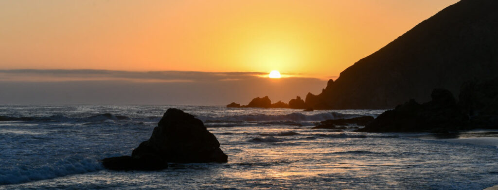 Places to Watch the Sunset in California - Pfeiffer Beach, Big Sur