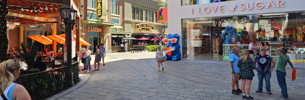 Is las vegas still fun - Linq promenade