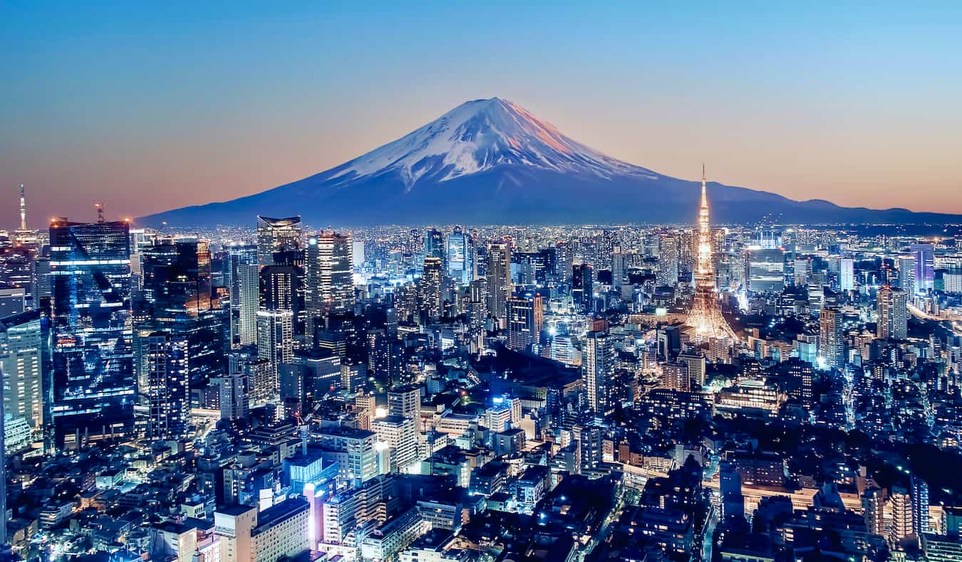 Exploring Tokyo: A Complete Travel Guide to Japan’s Bustling Capital